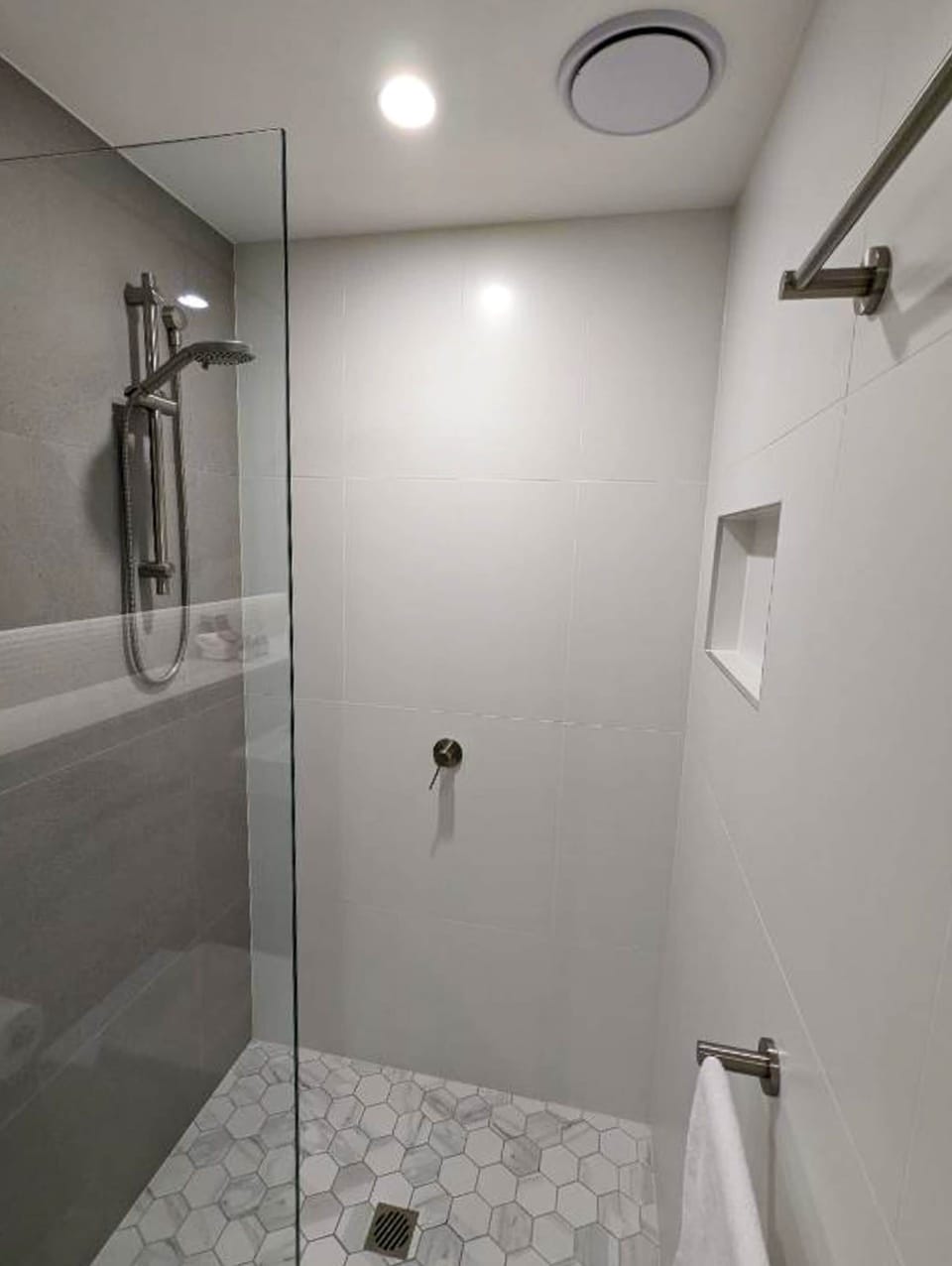Standard Apartment, 1 Bedroom | Bathroom