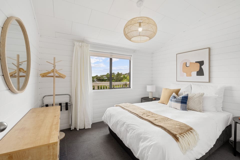 Design Cottage | 2 bedrooms, iron/ironing board, free WiFi, bed sheets