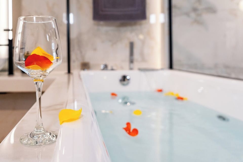 Jetted tub