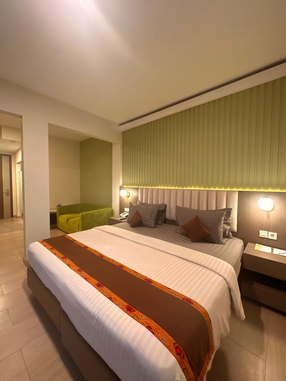 Junior Double Room | Desk, rollaway beds (surcharge), WiFi (free)