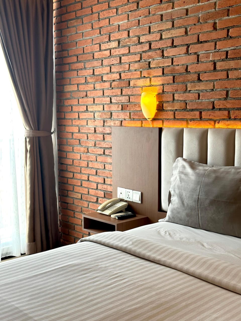 Deluxe Double Room, 1 King Bed | Desk, rollaway beds (surcharge), WiFi (free)