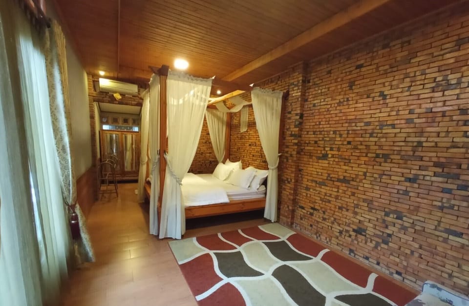 Family Villa | 2 bedrooms, rollaway beds, free WiFi, bed sheets