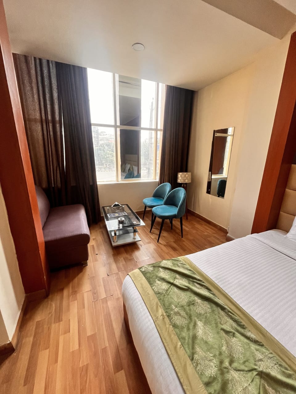 Premium bedding, pillowtop beds, desk, laptop workspace