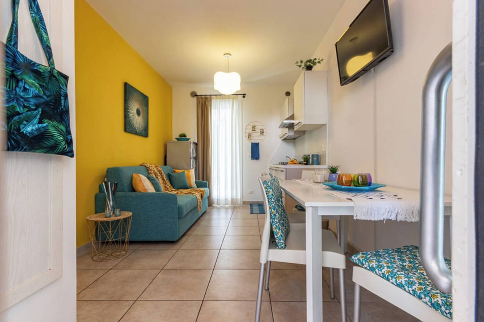 Apartment, 1 Bedroom | Living room