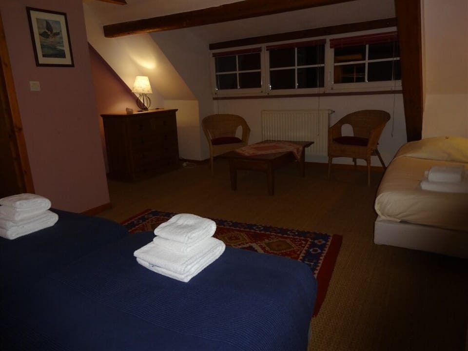 Classic Triple Room, Ensuite, Mountain View