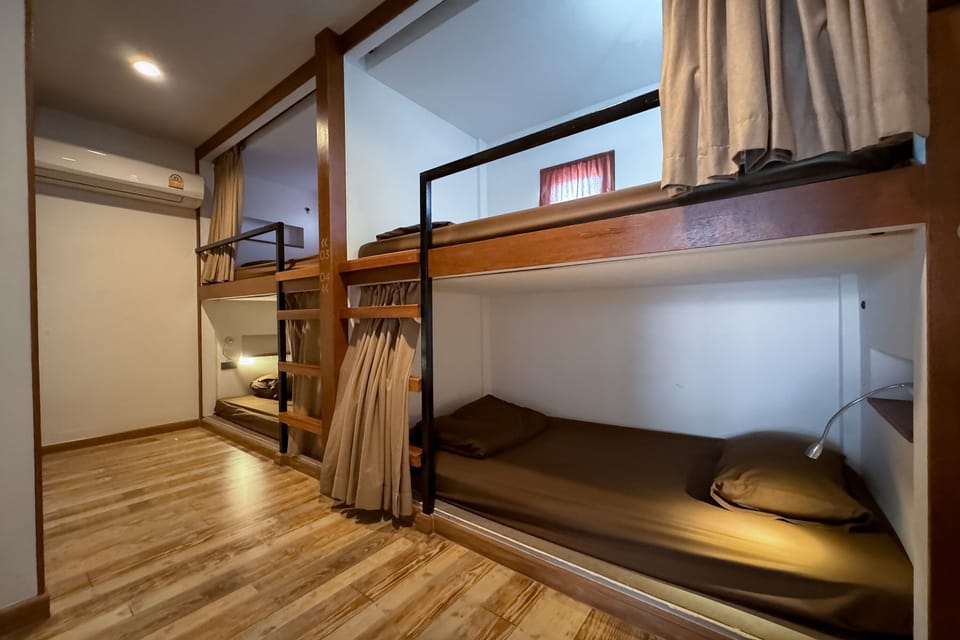 Economy Shared Dormitory | Free WiFi, bed sheets
