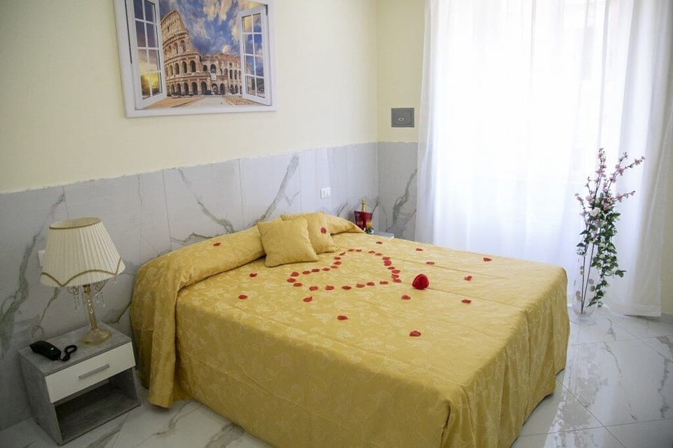 Hypo-allergenic bedding, in-room safe, desk, laptop workspace