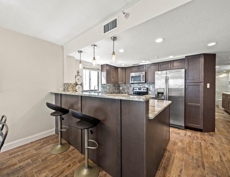 Condo (2 Bedrooms) | Property amenity