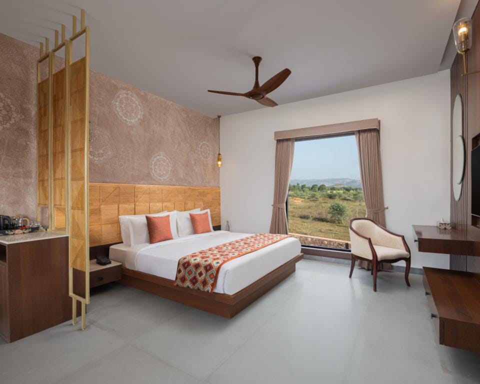 Premier Twin room with Balcony | Mountain view