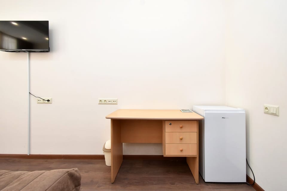 Basic Twin Room, Balcony | Desk, laptop workspace, free WiFi, bed sheets