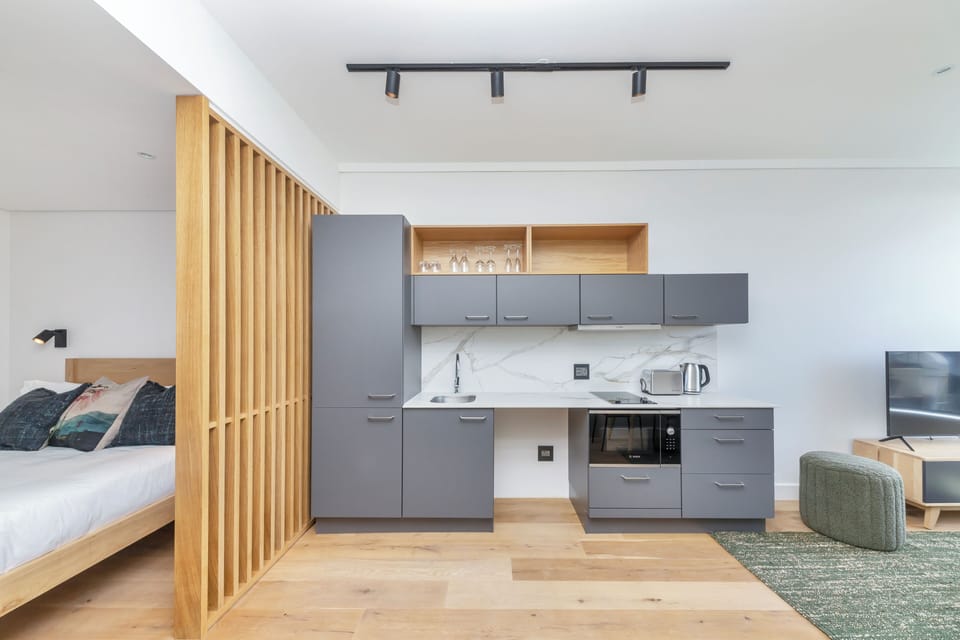 Studio, 1 Bedroom, City View | Interior