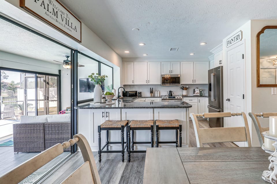 House (3 Bedrooms) | Interior