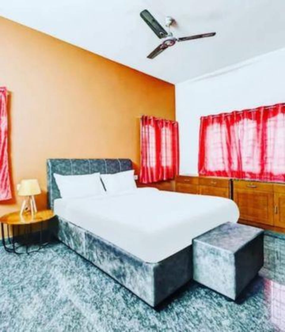 Fabexpress Aathira Inn Hotel in Chennai