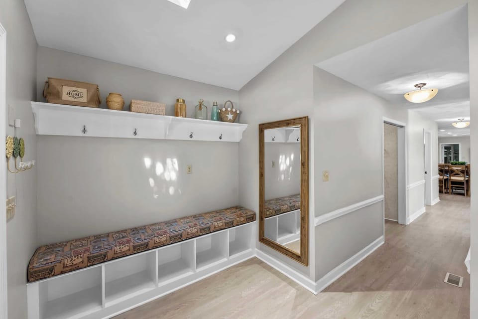 House (5 Bedrooms) | Interior