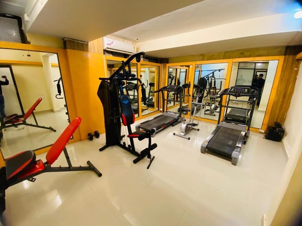 Room | Desk, free WiFi