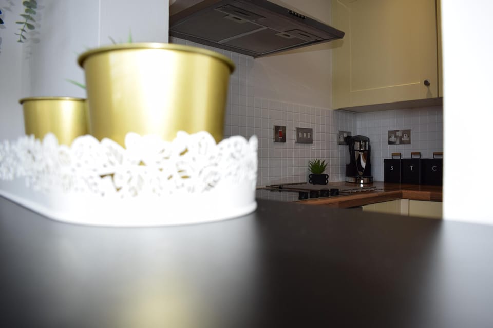 Apartment | Private kitchen | Fridge, microwave, oven, stovetop
