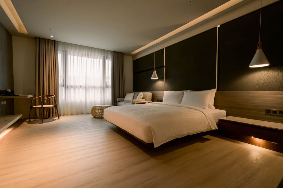 Deluxe Double Room | Premium bedding, down comforters, in-room safe, individually decorated