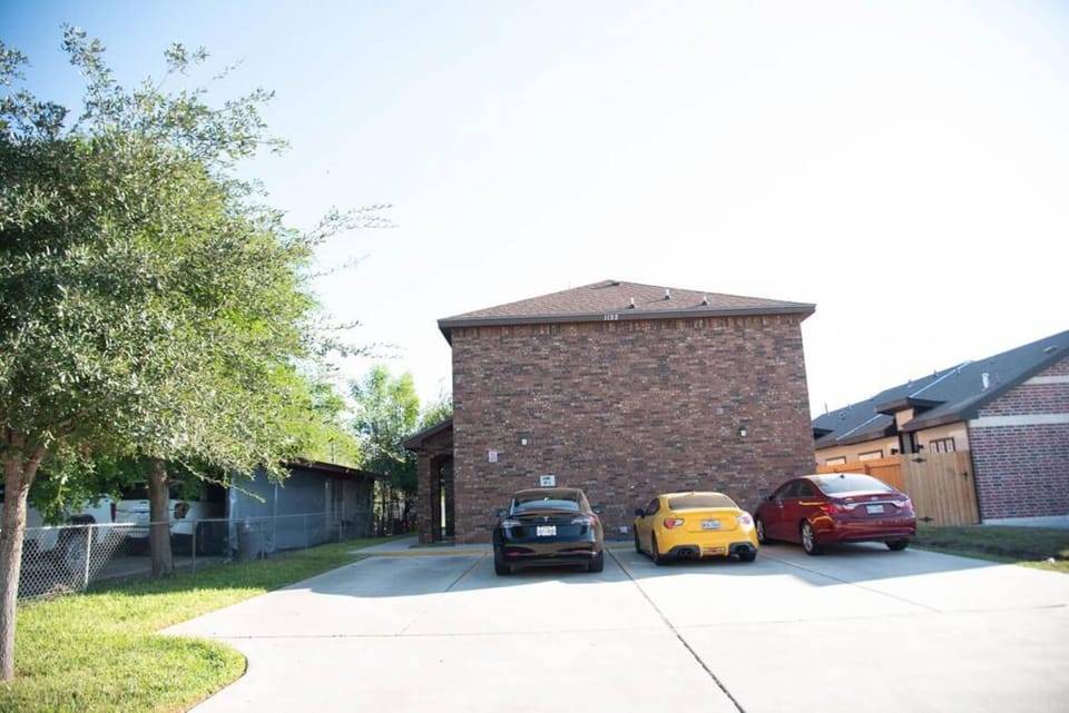 House | 2 bedrooms, iron/ironing board