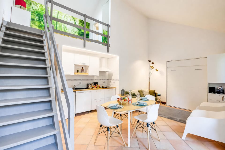 Standard House, 1 Bedroom, Microwave (France Apartment with Garden, Pool &) | Interior
