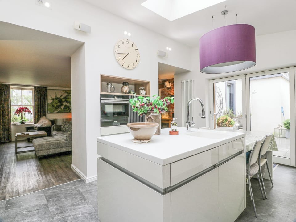 Cottage | Interior