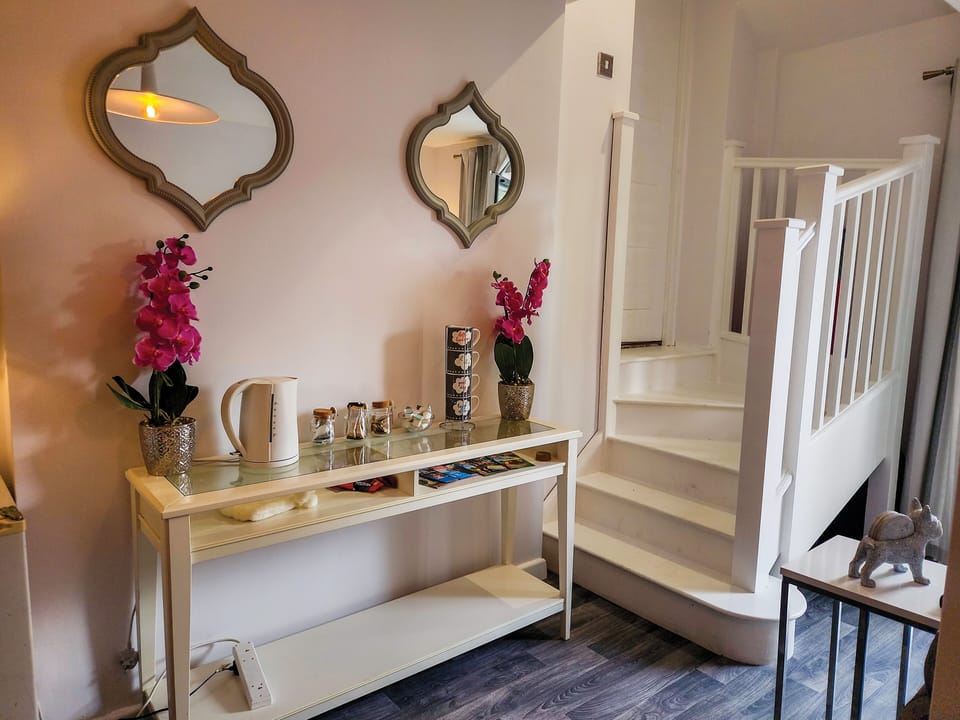 32-inch flat-screen TV with cable channels