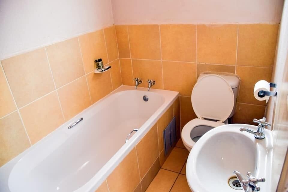 Standard Room | Bathroom