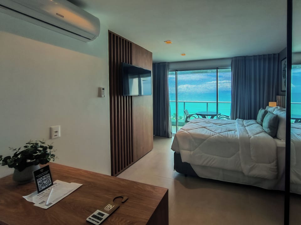 Superior Studio, 1 Queen Bed, Ocean View | In-room safe, individually furnished, desk, laptop workspace