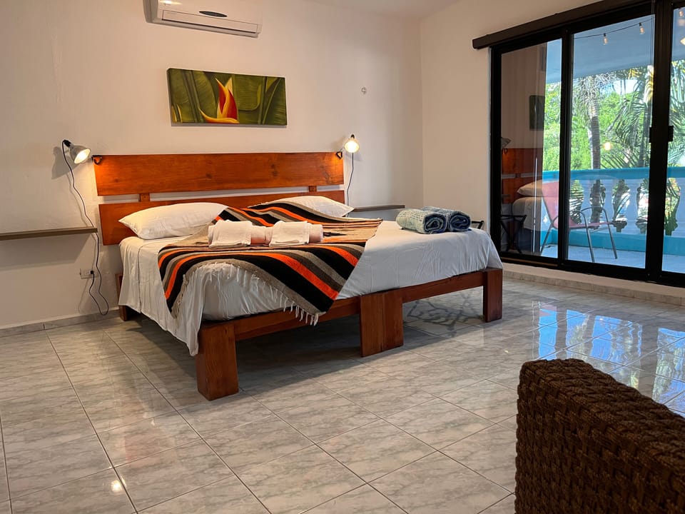 Deluxe Room | Free WiFi, bed sheets