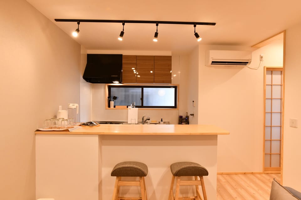 Comfort House | Private kitchen | Fridge, microwave, stovetop, rice cooker
