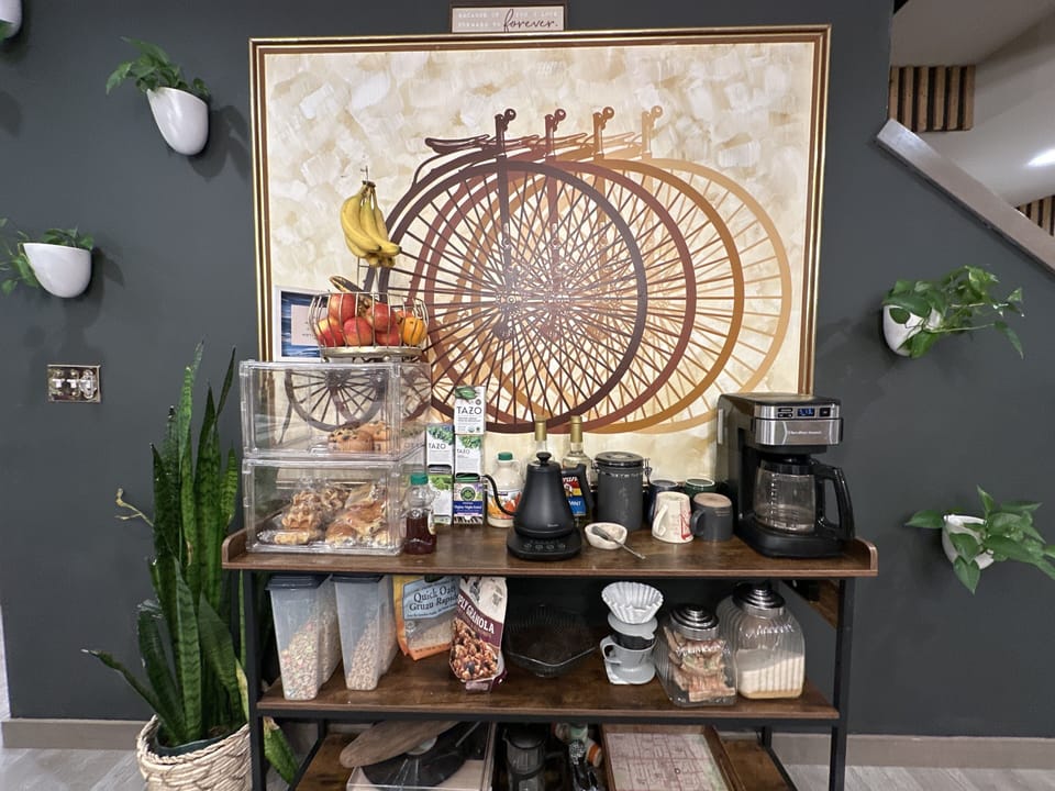Free daily continental breakfast