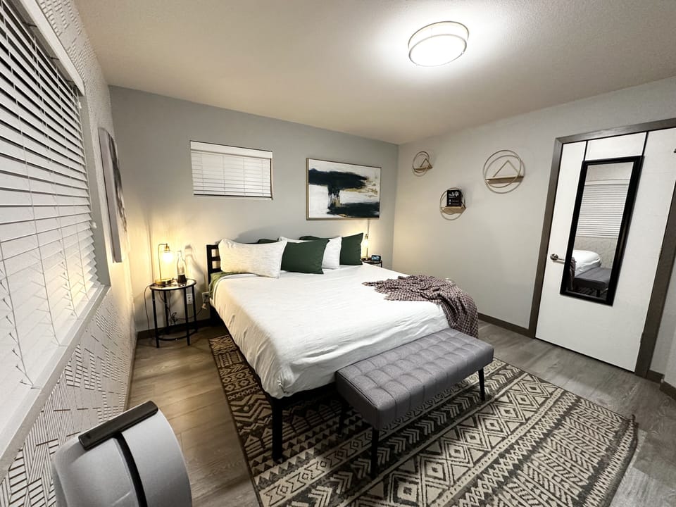 Luxury Room | 1 bedroom, premium bedding, memory foam beds, in-room safe