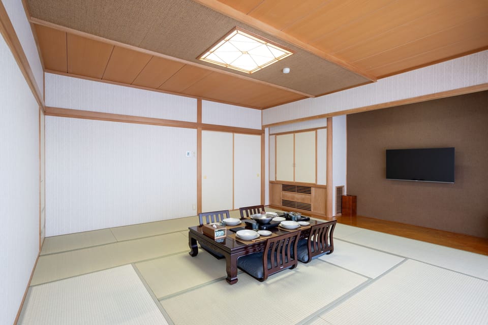 Yamayuri Non-smoking | 2 bedrooms, in-room safe, desk, iron/ironing board