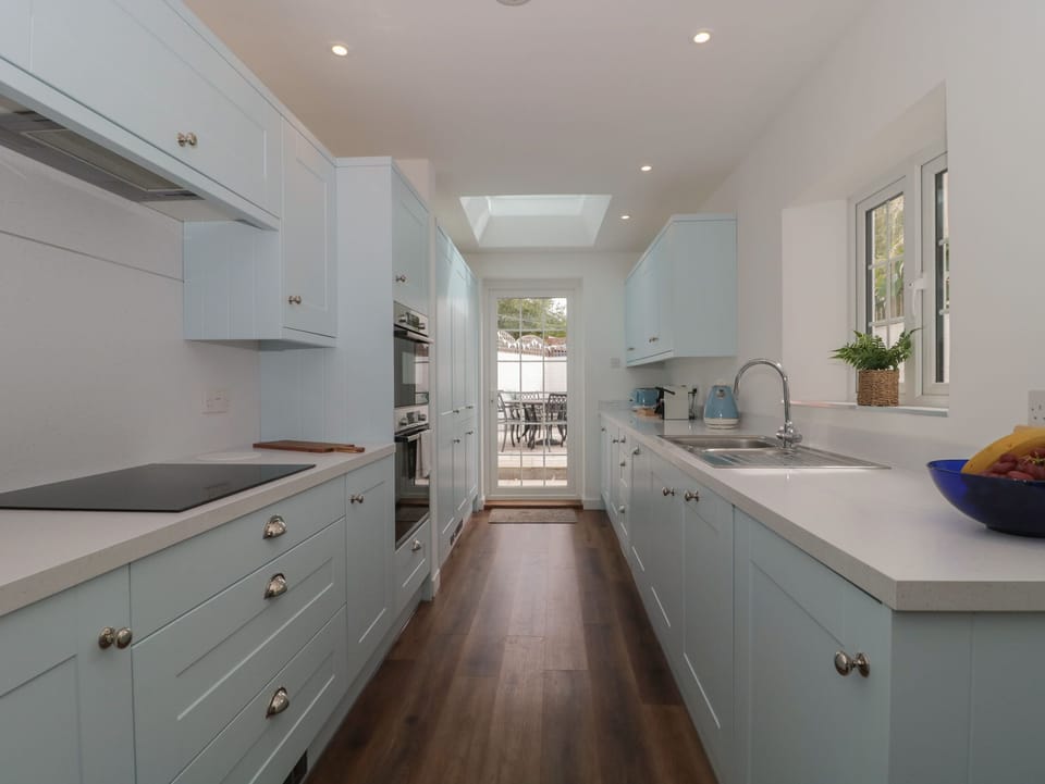 Fridge, dishwasher, electric kettle, toaster