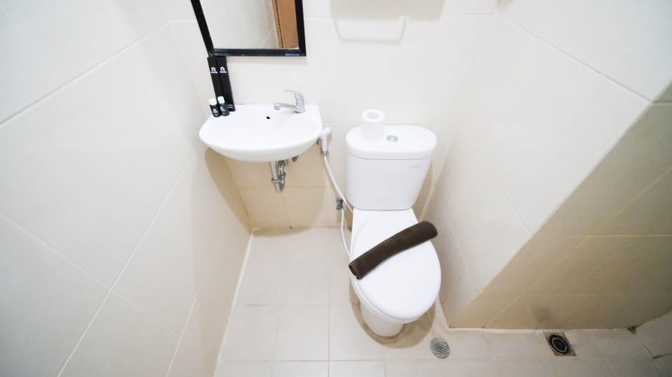 Best Location And Comfy 2Br At Bale Hinggil Apartment Apartment in Surabaya