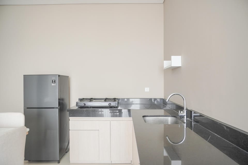 Apartment | Private kitchen | Full-size fridge, stovetop