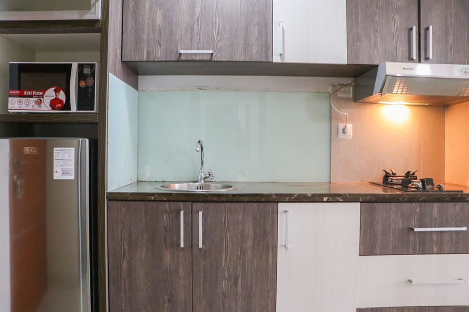 Apartment | Private kitchen | Full-size fridge, stovetop