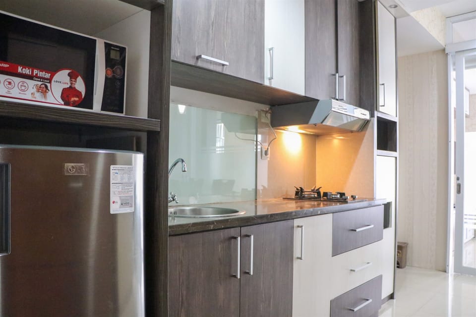 Apartment | Private kitchen | Full-size fridge, stovetop