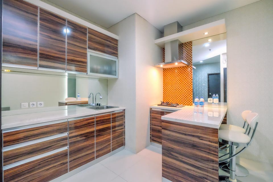 Apartment | Private kitchen | Full-size fridge, stovetop