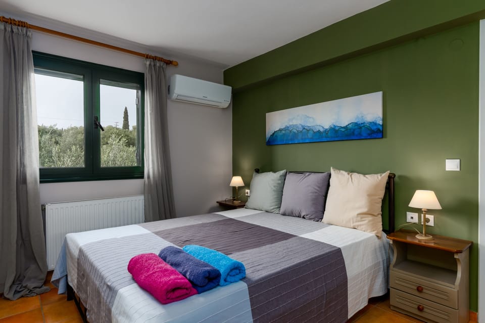 Apartment, Sea View | Egyptian cotton sheets, premium bedding, memory foam beds, desk