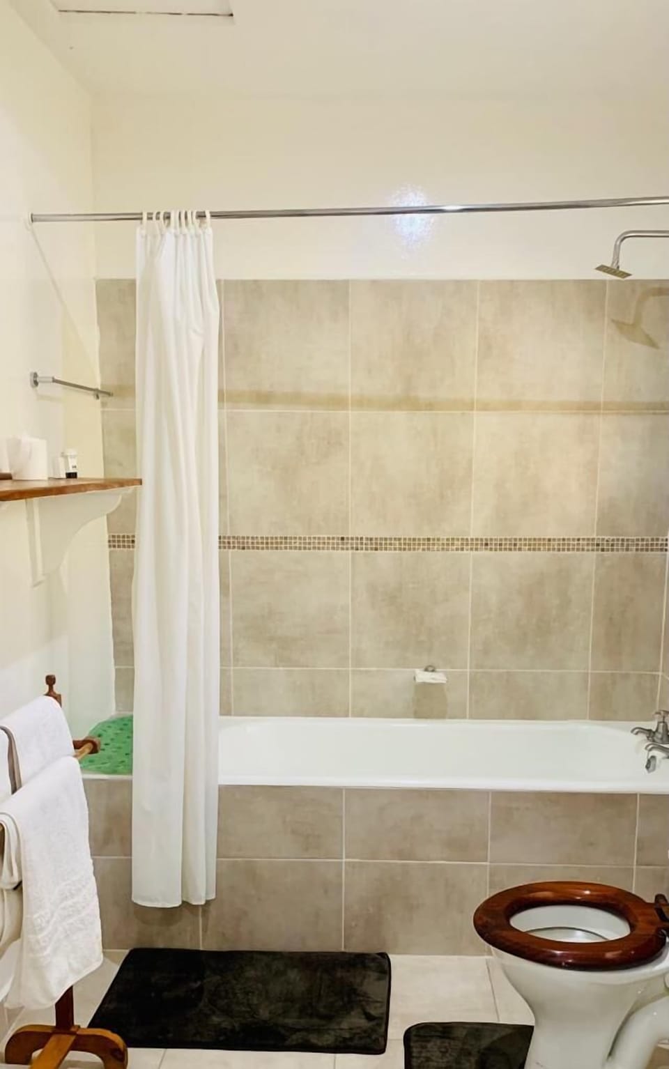 Standard Suite | Bathroom