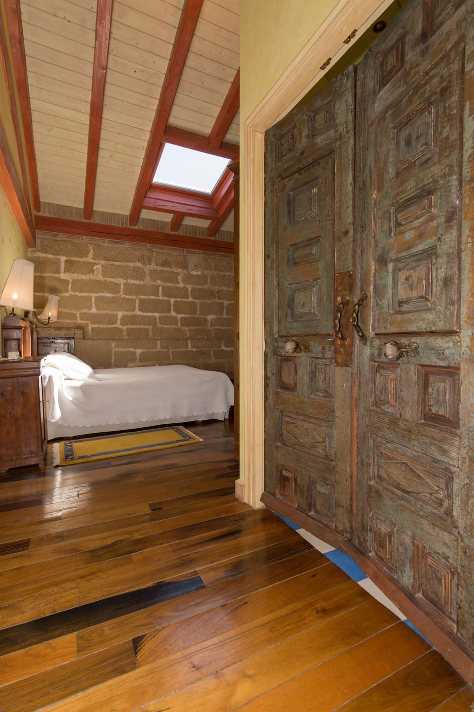 Special Double Room with Jetted Tub | In-room safe, desk, blackout drapes, cribs/infant beds