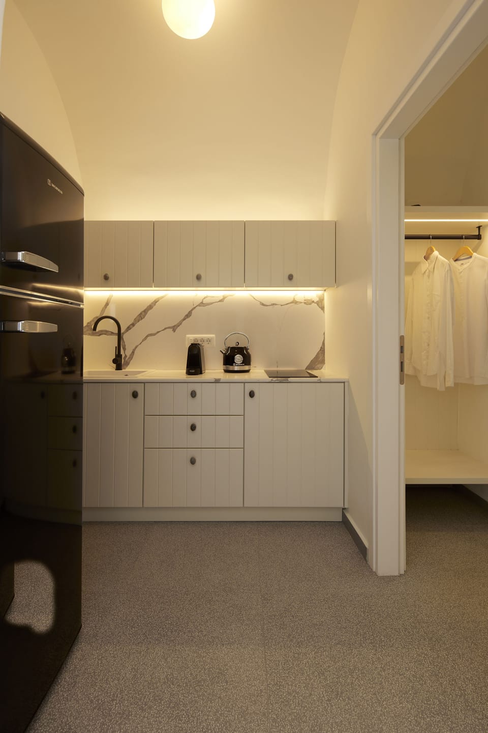 Lerion Villa with Heated Hydromassage Tub | Private kitchenette | Espresso maker, coffee/tea maker, electric kettle, toaster