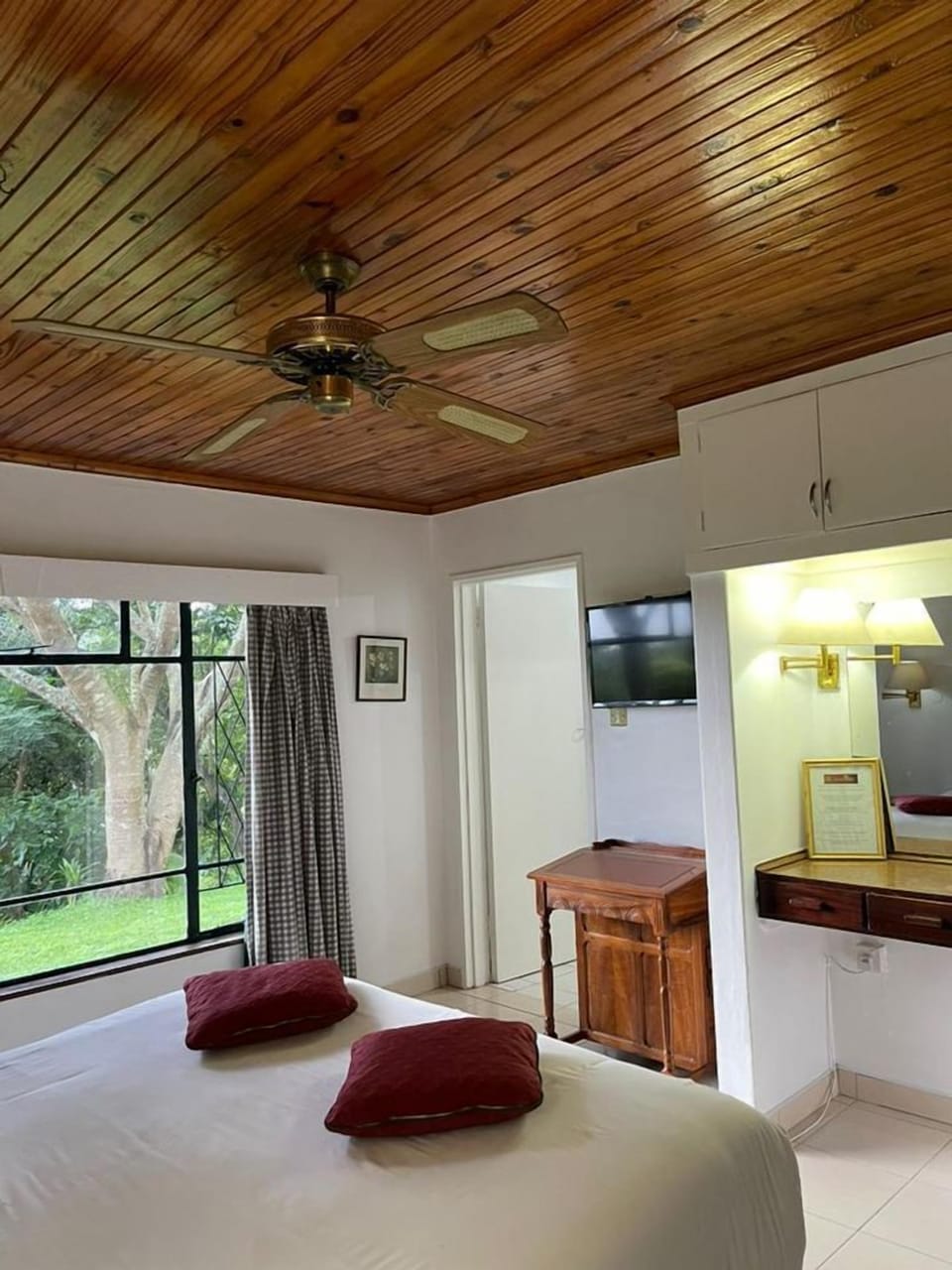Standard Room | Free WiFi