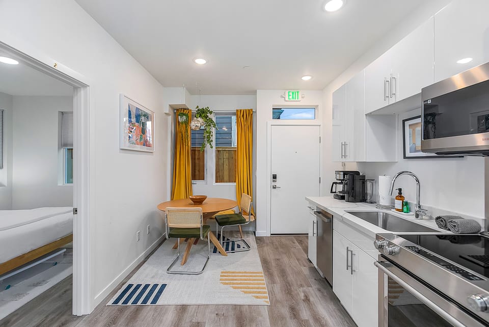 Classic Apartment | Private kitchen | Fridge, microwave, oven, stovetop