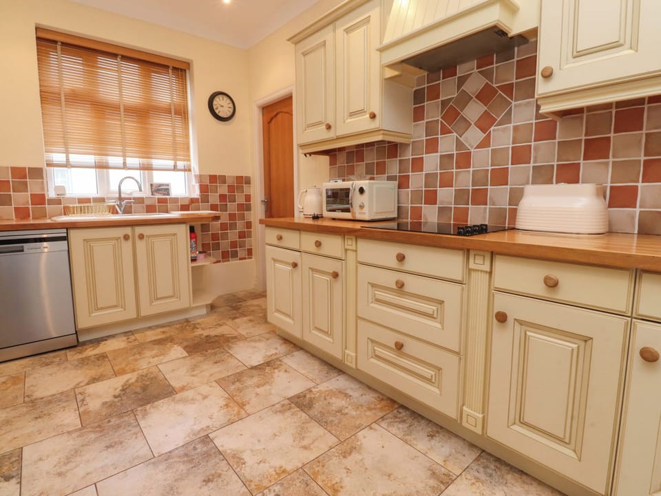 Fridge, dishwasher, electric kettle, toaster