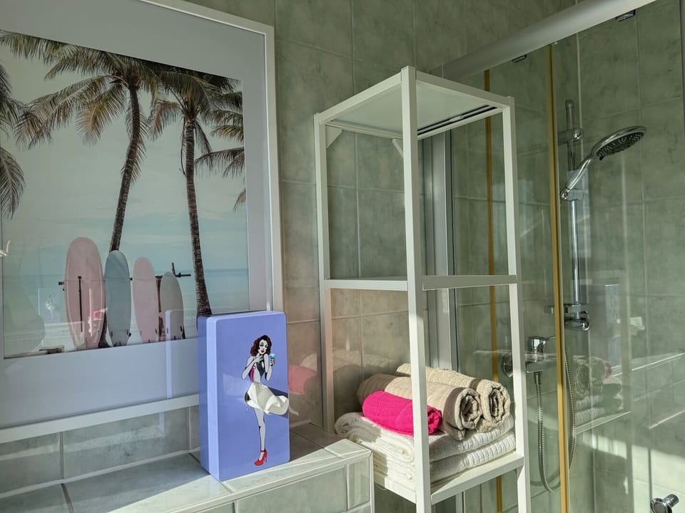 Family Double Room, 1 Bedroom, Non Smoking, Beachfront | Bathroom | Shower, hair dryer, towels, soap