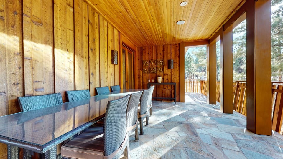 House, 4 Bedrooms | Dining