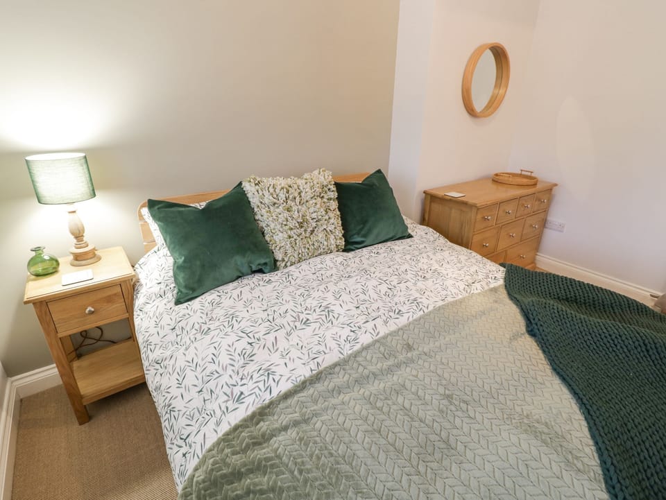 2 bedrooms, individually decorated, individually furnished, free WiFi