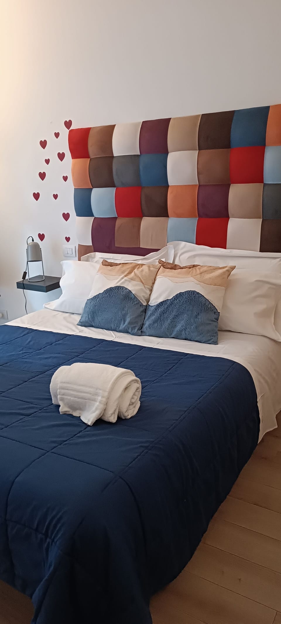 Economy Room | Egyptian cotton sheets, premium bedding, down comforters