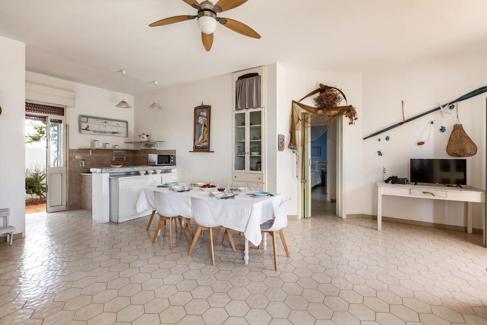 Villa | Dining room